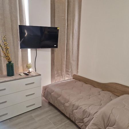 Appartamento Claudio House Palermo Esterno foto